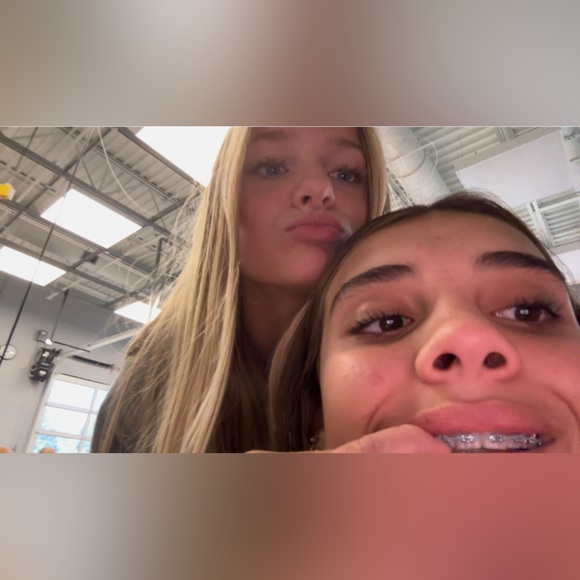 Meet your Posher, Khloe - Picture 1 of 1